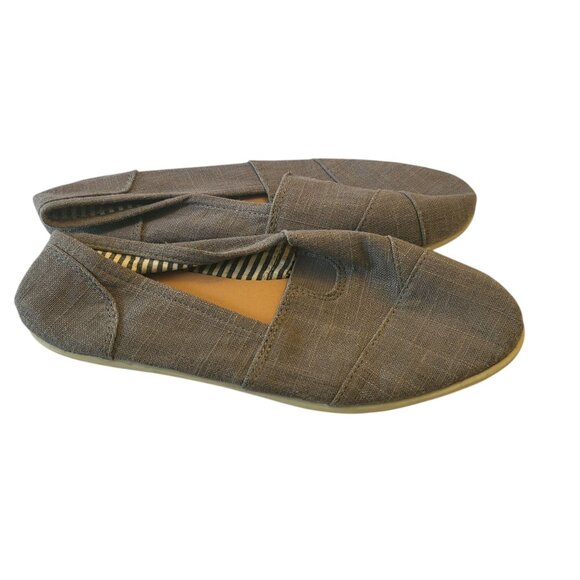 CHARLOTTE RUSSE | Grey Flat Comfort Loafers - Picture 3 of 5